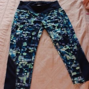 Tek Gear capri leggings